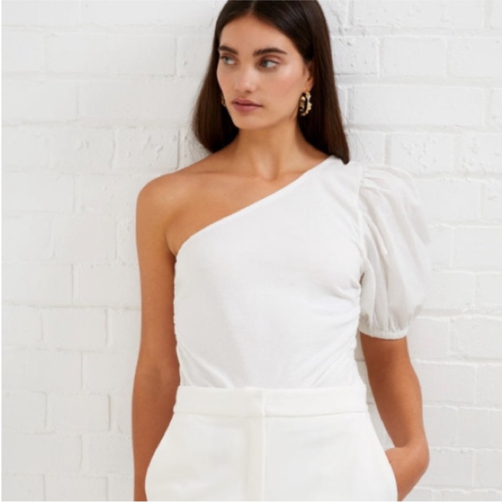 NWT FRENCH CONNECTION ivory one shoulder puff sleeve cinched top